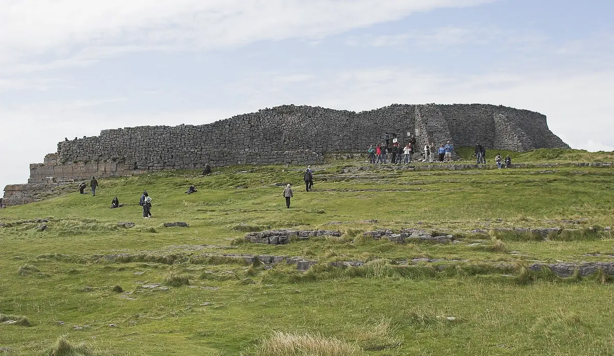Muretti a secco e prati di Inishmore, nelle Isole Aran
